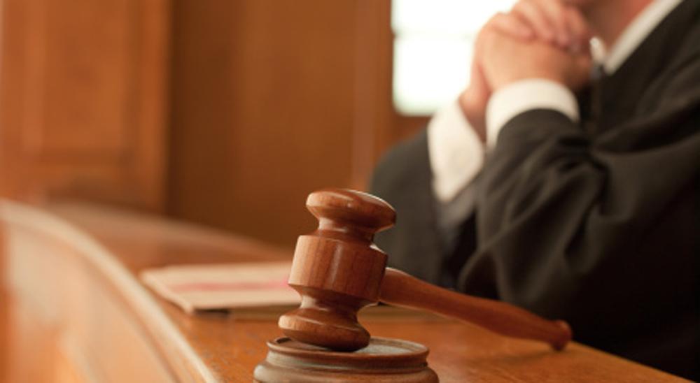 escucha sin juicio